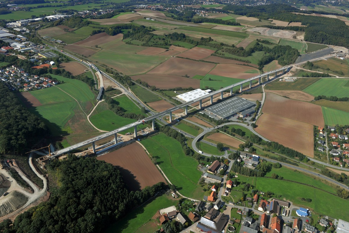 %7B!MEDIA:%7B%7Bid%7D%7D%7Cmore.title_de!%7D